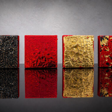 Schwarz.Rot und ganz viel Gold und Glitzer